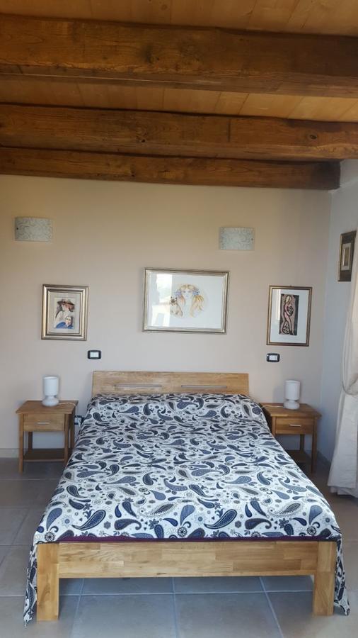 B&B La Taverna Degli Angeli Vezzi Portio Eksteriør bilde